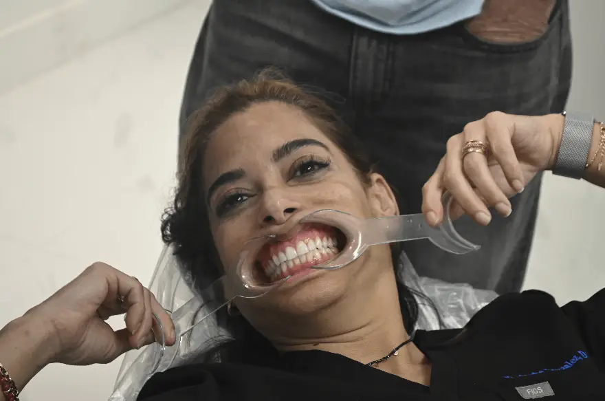 Dr. G Dental Studio dental care in Miami